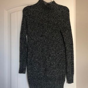 NEVER WORN- gray sweater tunic with zippers